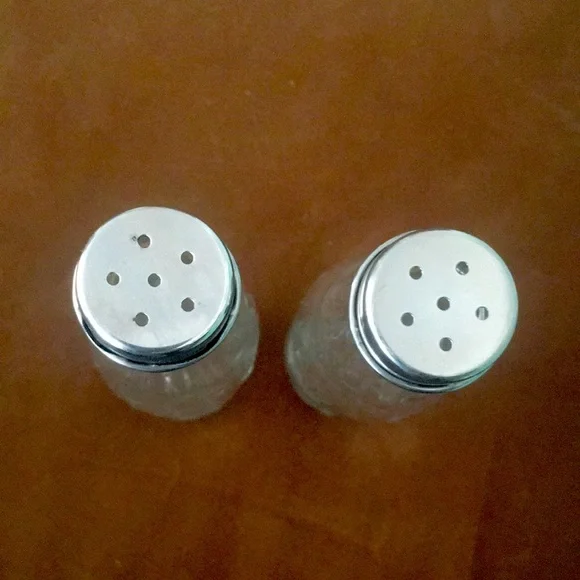 Vintage 1950’S Coca-Cola Glass Bottles SALT & PEPPER SHAKERS - Picture 4 of 9